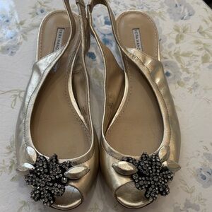 Vera Wang Gold Crystal-Embellished Slingback Peep-Toe Flats